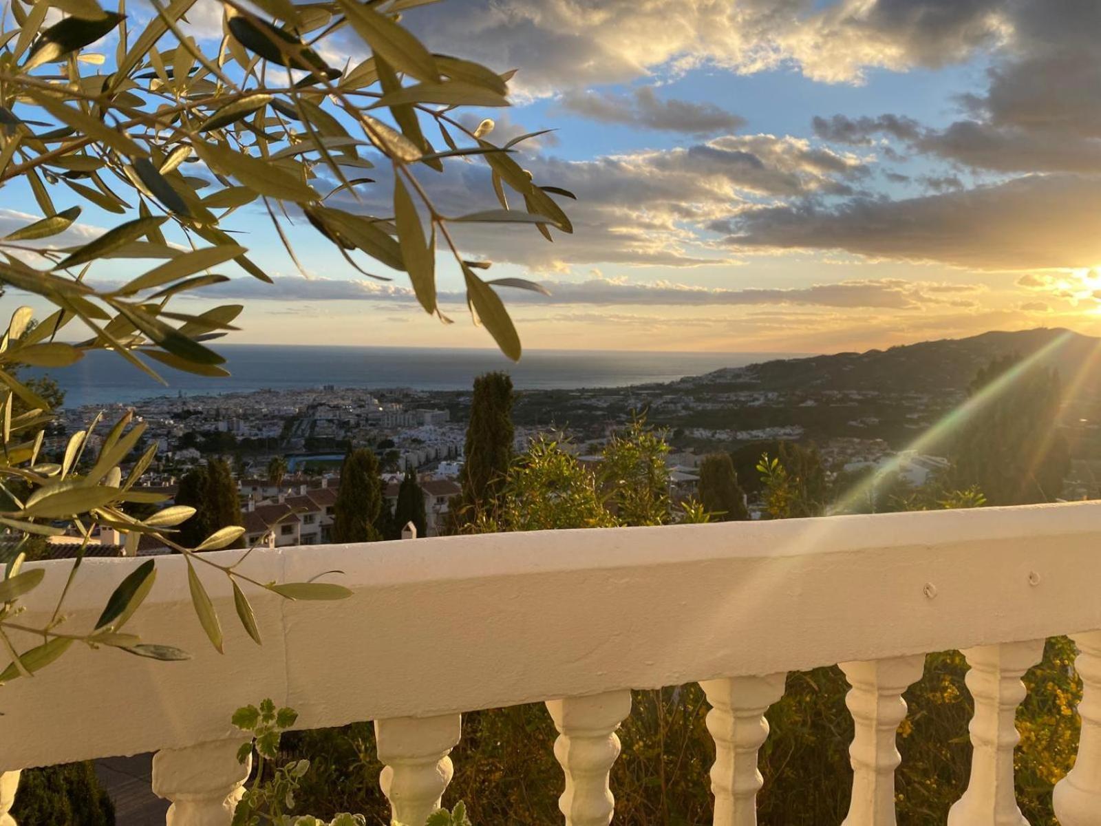 Precioso Apartamento Mandarinos Con Vistas Al Mar Nerja Exterior foto
