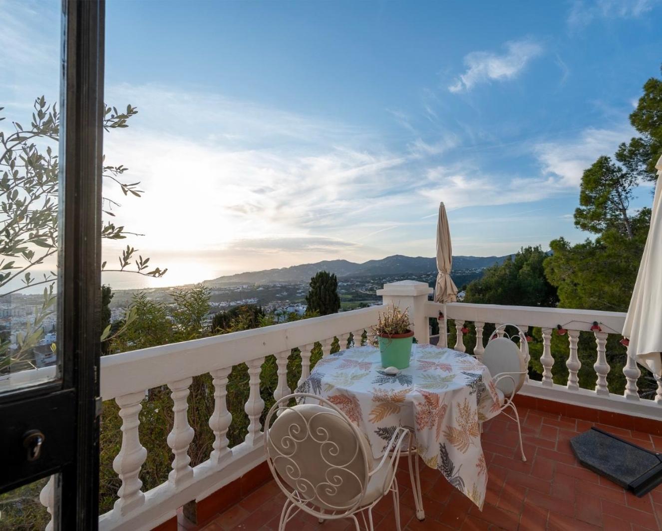 Precioso Apartamento Mandarinos Con Vistas Al Mar Nerja Exterior foto